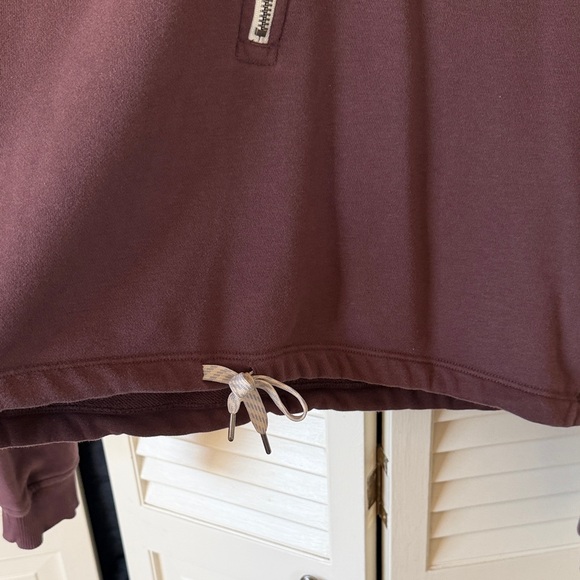 Vuori Women's Maroon Quarter-Zip Top - Picture 4 of 8